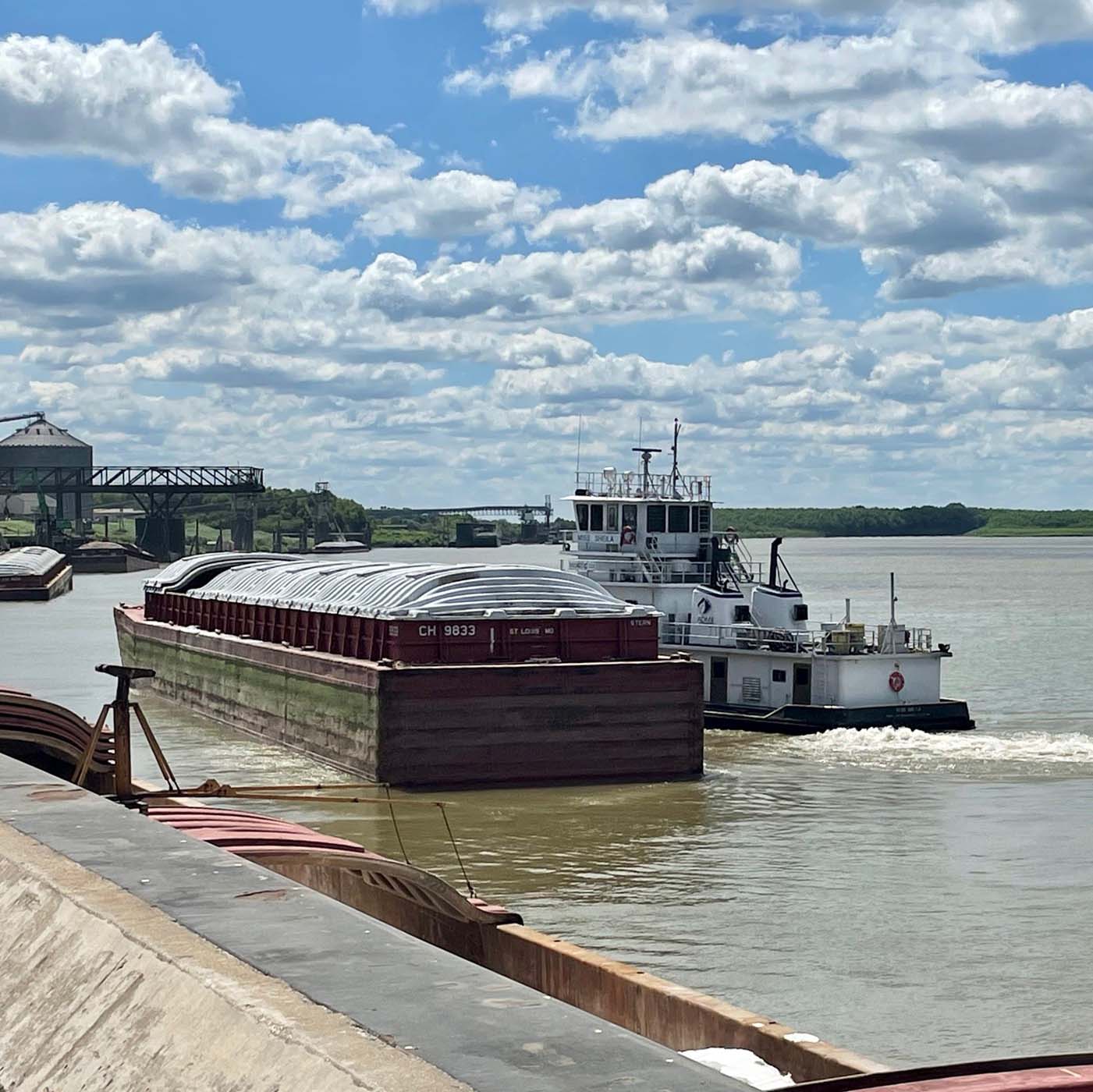 Barge Tug Boat